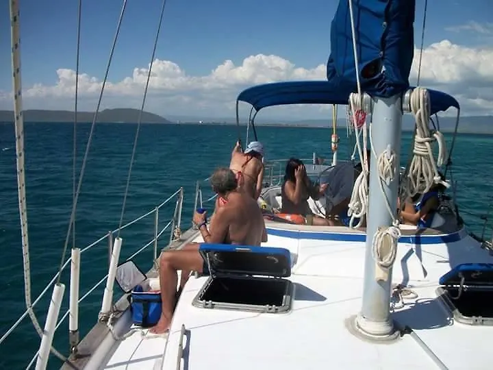 Deja Vu Hotel Montego Bay Botel